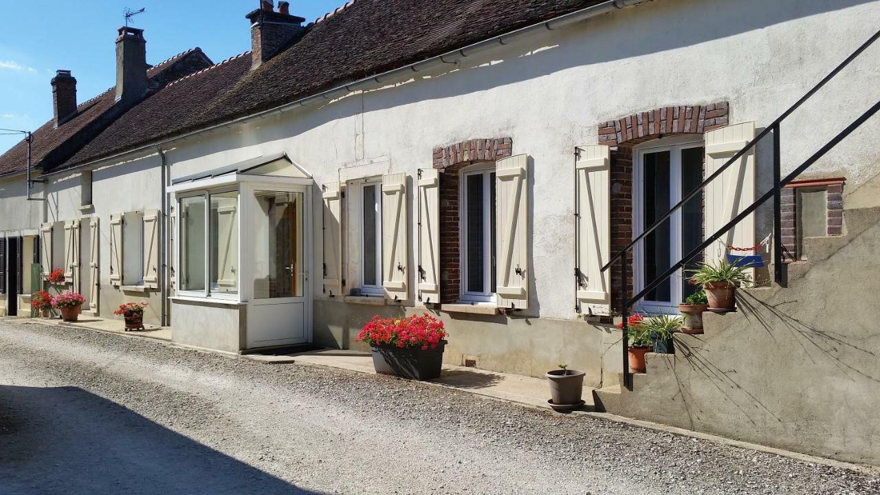 La Ferme Au Roy Bernouil Exterior foto